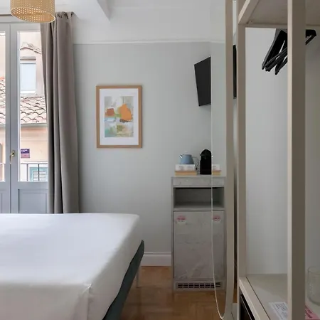 Numa Portico Aparthotel