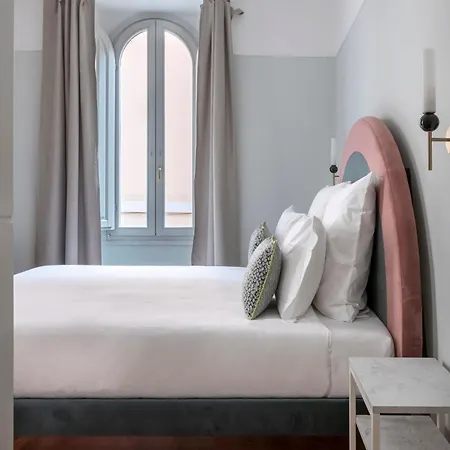 Numa Portico Aparthotel
