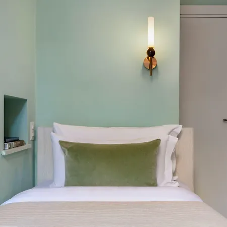 Hotel Numa Portico 4*